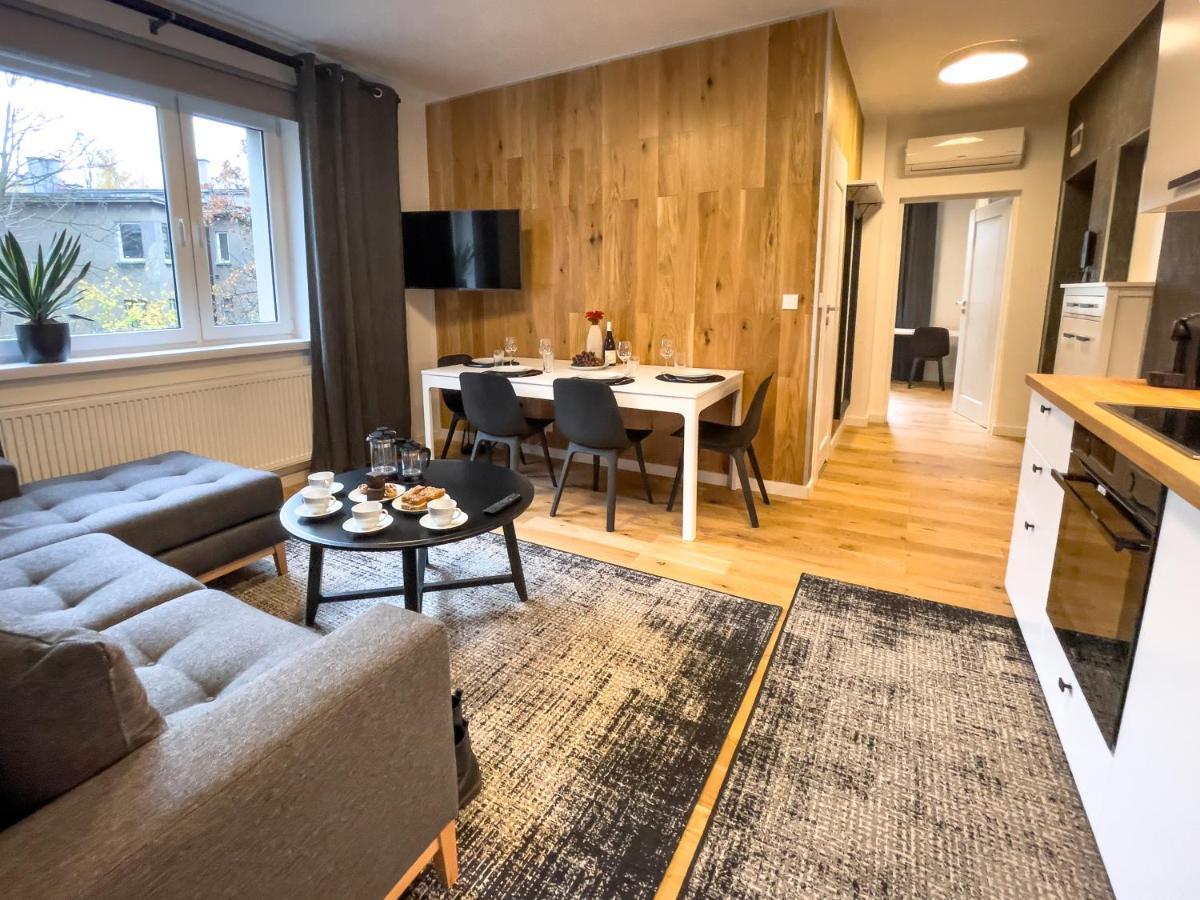 Urban Apartments Premium No 3, Free Private Parking, Self Check-In Chorzow Exterior photo