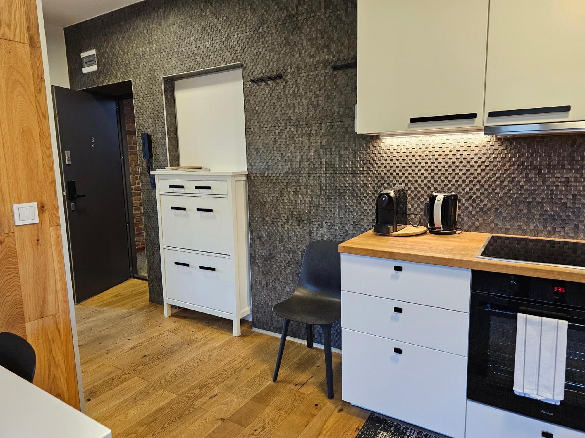 Urban Apartments Premium No 3, Free Private Parking, Self Check-In Chorzow Exterior photo
